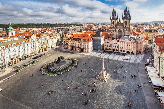 Hidden gems of Prague & City sightseeing - Walking tour - Old-New Synagogue and the Jewish Quarter Outside Look