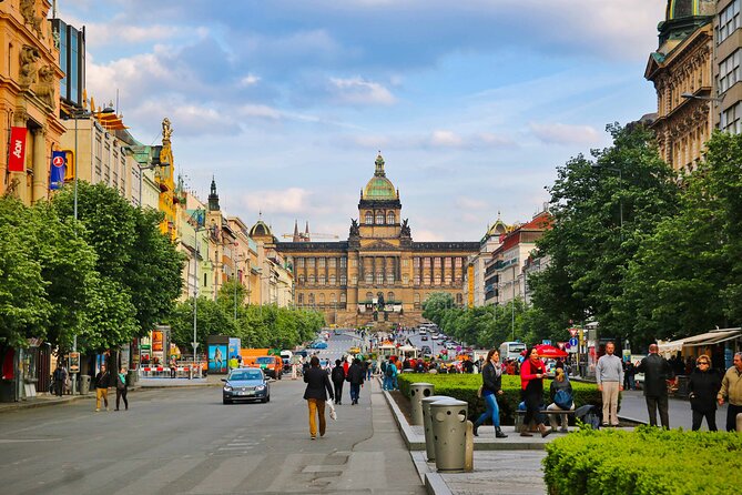 Highlights of Prague with a Funny and Local Guide - From Powder Tower to Municipal House: Gothic to Art Nouveau in one sweep