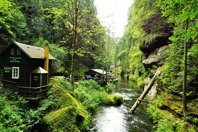 Hiking in Bohemian Switzerland - a day trip from Prague - Meeting at Prague Main Station and how the day flows