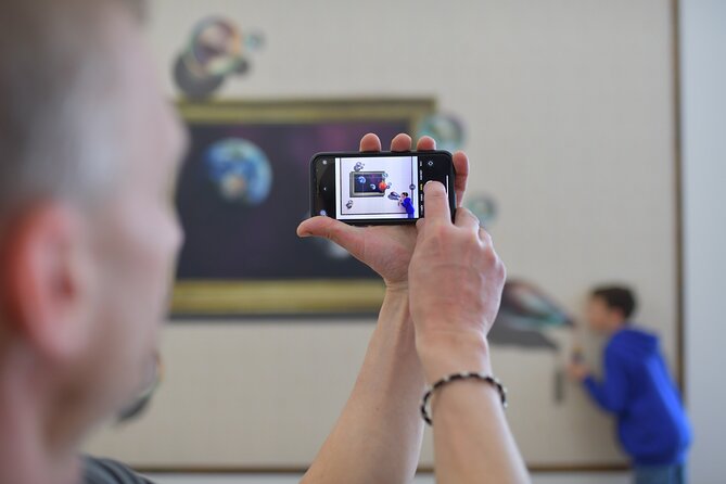 IAM Illusion Art Museum Prague Fast Pass Ticket - Timing, crowding, and how long it takes in real life