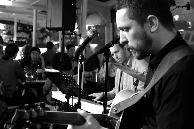 Jazz Boat: Popular LIVE JAZZ dinner cruise - A 2.5-hour Vltava night with three live jazz sets