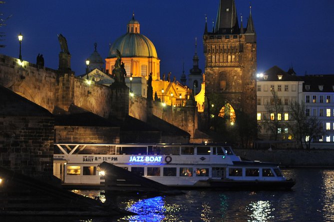 Jazz Boat: Popular LIVE JAZZ dinner cruise - Who should book Jazz Boat, and who should skip it