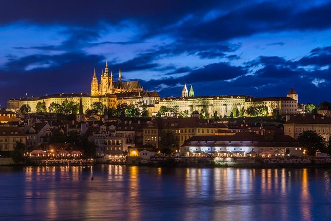 Johnny's Prague Photography Tour - Stop 4: Lesser Town narrow street and swan-feeding views of Charles Bridge