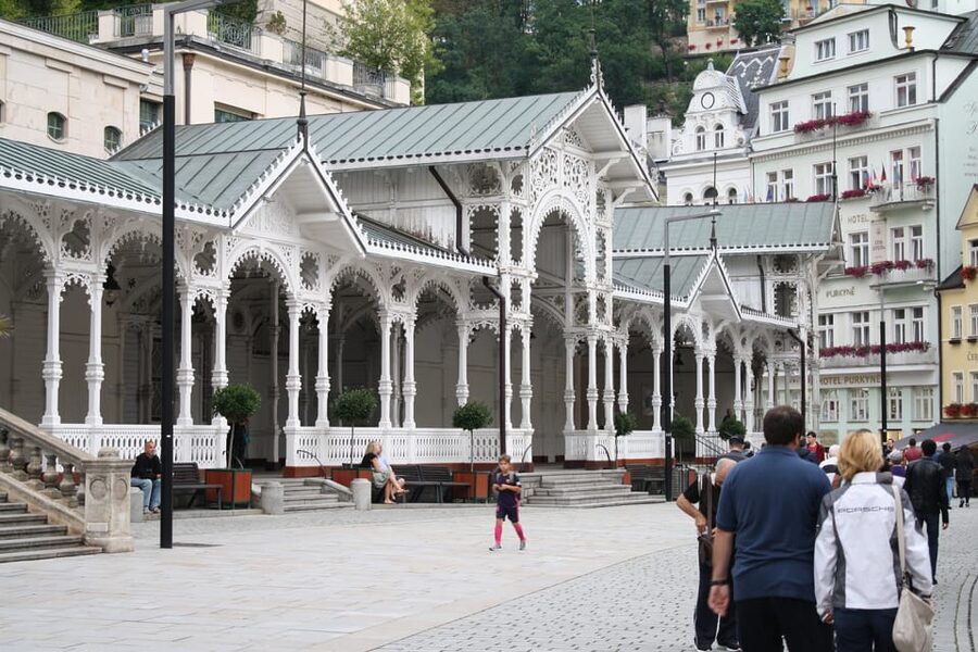 Karlovy Vary excursion - What you can taste and spot: Becherovka, Obleas, and Moser crystal