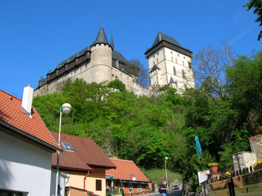 Karlstejn Castle & Crystal Manufactory - Private Tour - Lunch in the village below: a good Czech break before the glass