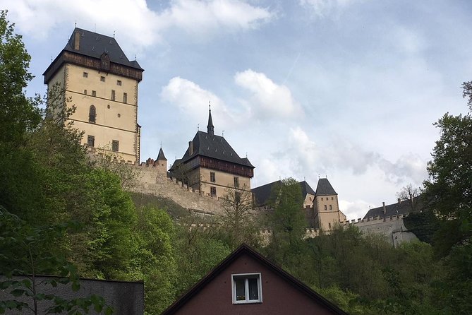 Karlstejn Castle - Half Day Coach Tour From Prague - Guides, Languages, and What You Can Control