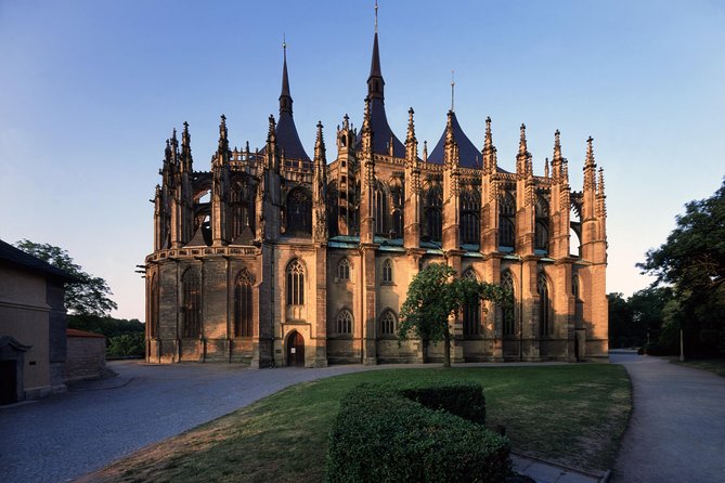 Kutna Hora Half-Day, Incl. the Bone Church & St.Barbara Cathedral - Entering the Sedlec Ossuary: Rules First, Then the Awe