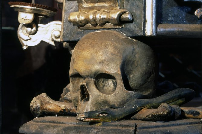 Kutna Hora & St. Barbara Cathedral & Ossuary - Getting There Without the Hassle: Shared Transfer Basics
