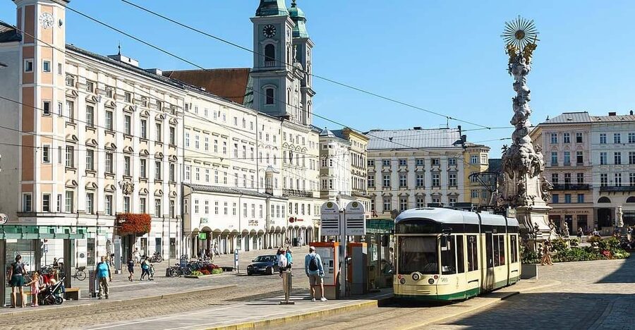 Linz: Private Day Trip to Cesky Krumlov - Door-to-Door Linz Pickup, Then Straight to South Bohemia
