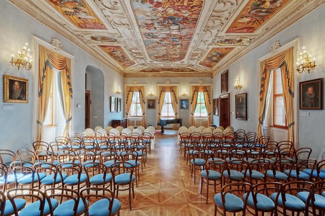 Lobkowicz Palace Concert in Prague Ticket - Inside the Palace Hall: Frescoes, Acoustics, and a Very Prague Kind of Atmosphere