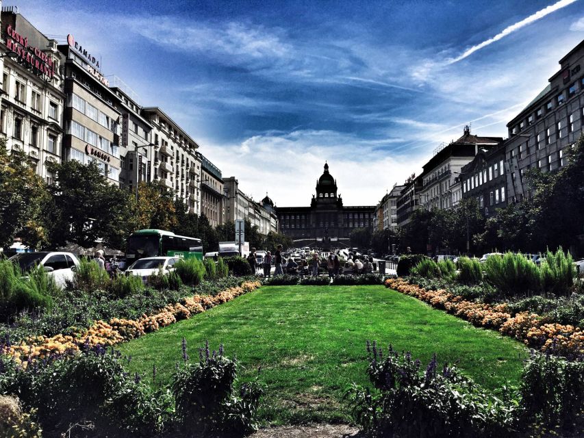 Old Town Prague Walking Tour - Kampa Island finish: a smoother landing after the main sights