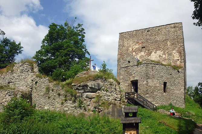 One day trips in the surroundings of Cesky Krumlov - Stop 5: Hluboká nad Vltavou, castle time in a fairytale setting