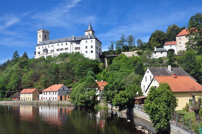 One day trips in the surroundings of Cesky Krumlov - Stop 6: Rožmberk Castle, riverside atmosphere above the Vltava
