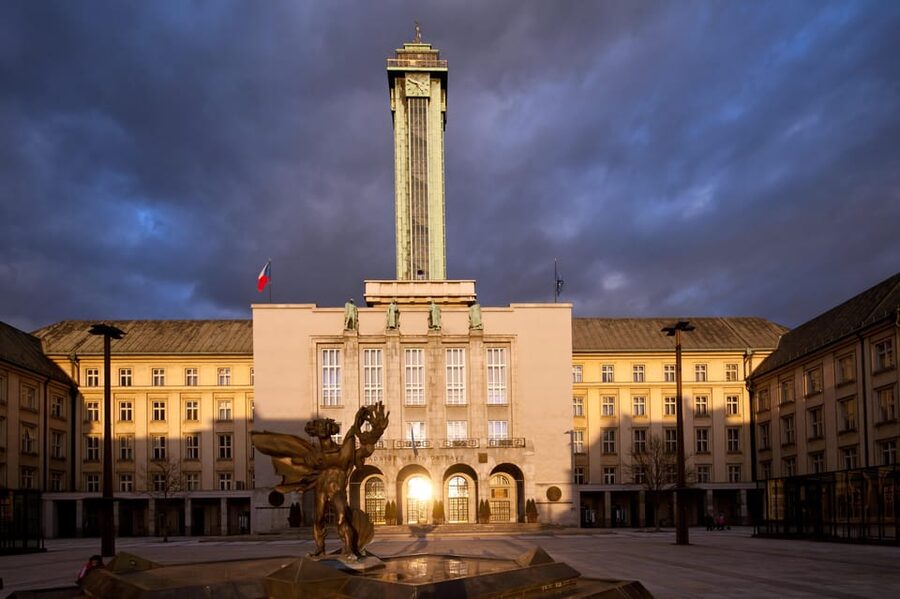 Ostrava: Entrance to the viewing tower of the new town hall - The Short Lecture and Tourist Materials That Make Views Make Sense