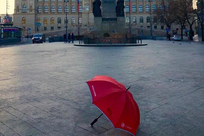 Pedestrian tour of Prague in Spanish - Walking Prague in Spanish, with a guide you can actually follow