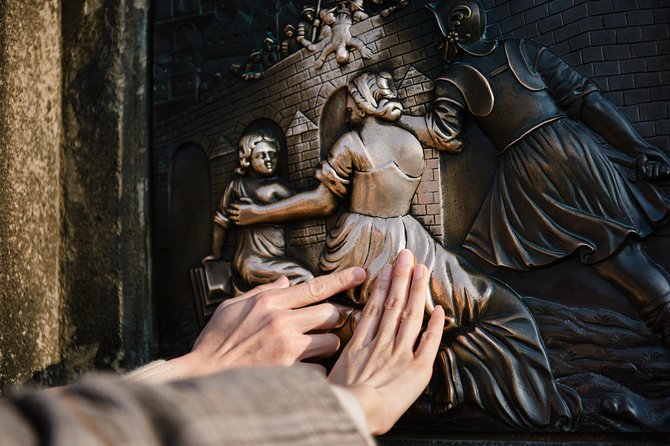 Photo Walking Tour in Prague - Who This Photo Walking Tour Fits Best