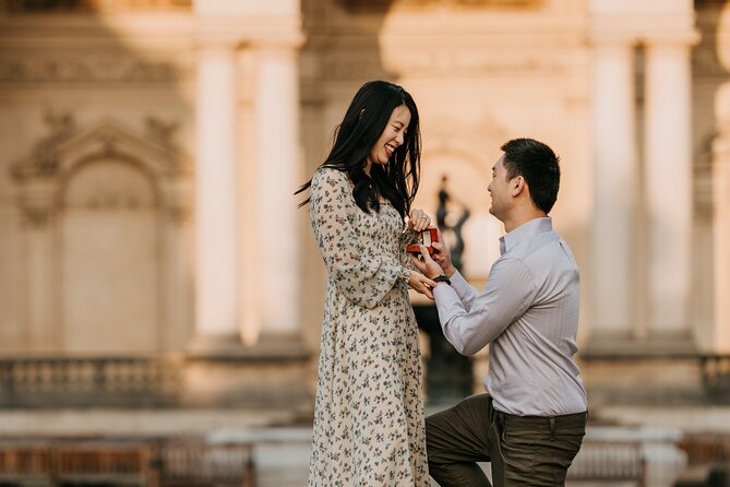 Photographer in Prague - Couple, engagement & portrait photoshoot - Your 1-hour Prague couples session: what it feels like on the ground