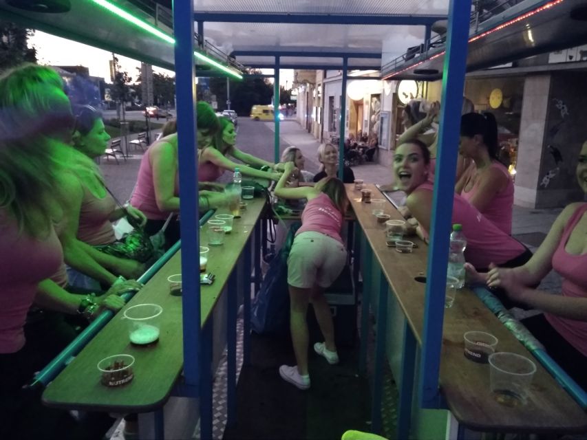 Pilsen: 1.5-Hour Beer Bike with Unlimited Beer - FAQ