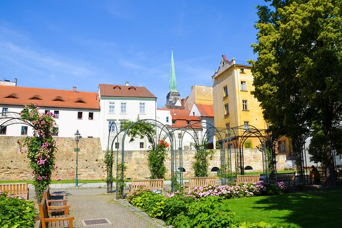 Pilsen Highlights Small-Group Tour and Pilsner Brewery Tour including Lunch and Beer Tasting - Start at U Salzmannů, then get your bearings fast