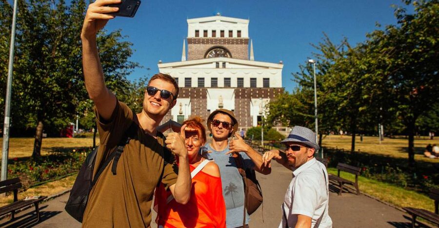 Prague: 1.5-Hour Private Kick-Start Tour with a Local - A quick kick-start that helps Prague click