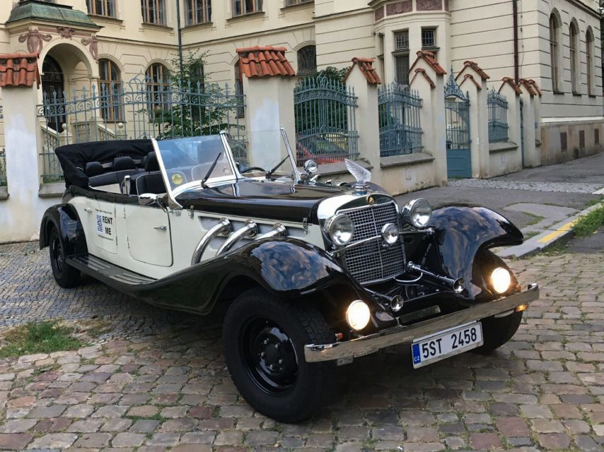 Prague: 1-Hour Private Tour in Vintage Car - Price and value: what $194 per group buys you