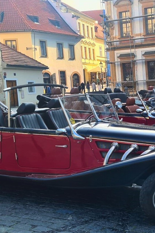 Prague: 120min Private Tour in Vintage Car, up to 6people! - Price and logistics: is $389 per group actually good value