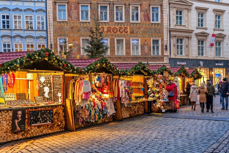 Prague: 2-3h Magical Christmas Markets Tour with Inclusions - December 24 Route Change, How to Avoid a Missed Market