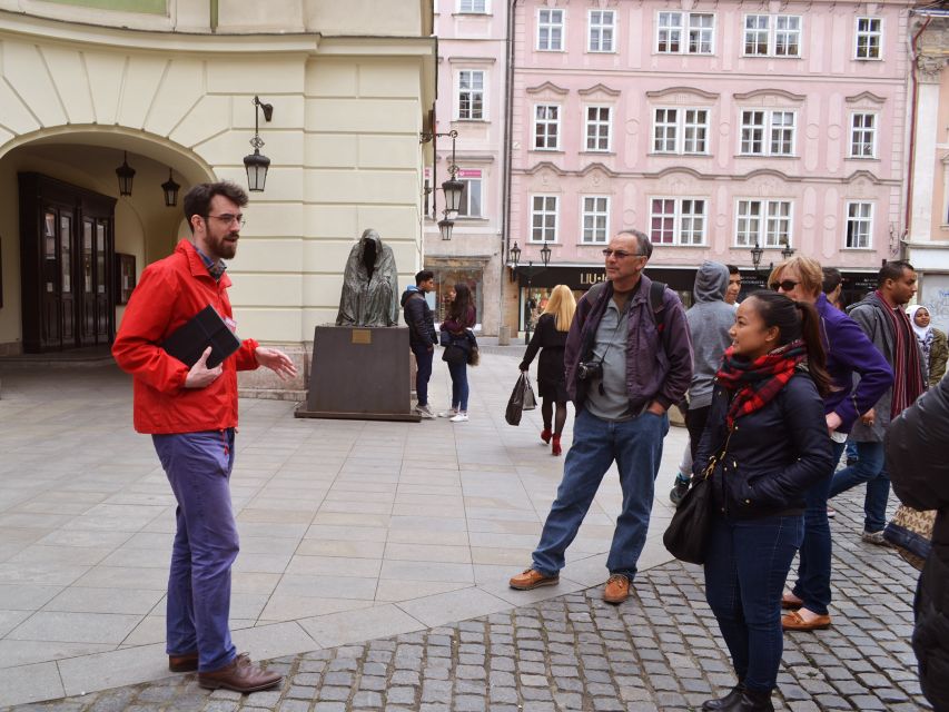 Prague: 2-Hour Old Town and Jewish Ghetto Walking Tour - Start behind Týn Cathedral and get oriented fast