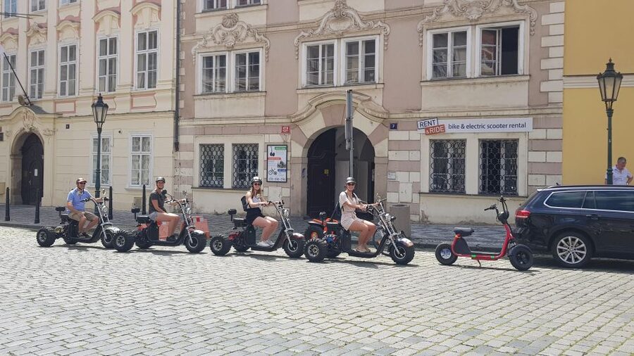 Prague: 2-Hour Trike Live Guided Tour of Old Town - Key points to know before you book