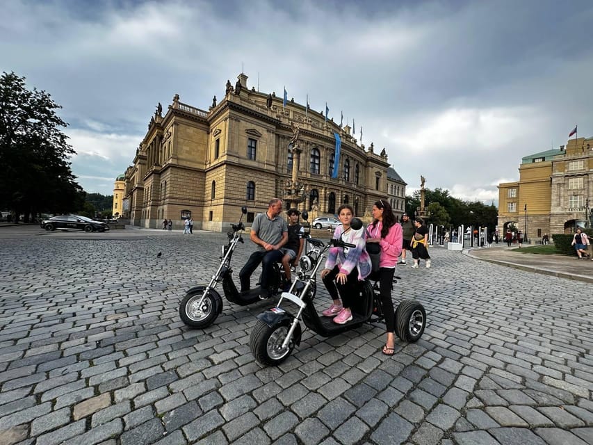 Prague: 2 hours FUN TRIKE tour in Prague with guide - What to bring, and what the rules mean for your group