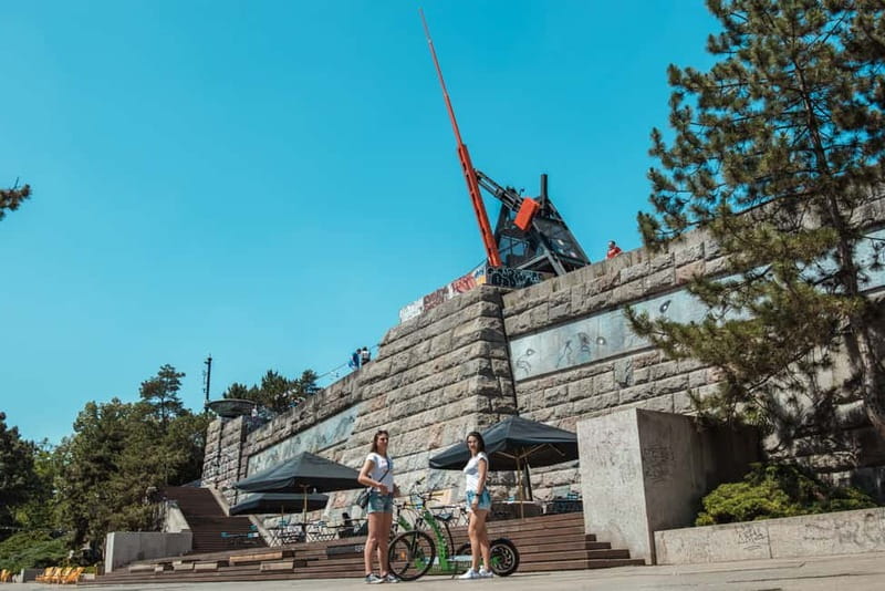 Prague: 3-Hour E-Scooter Tour in German - The Castle complex and Loreta, plus that pilgrim feeling