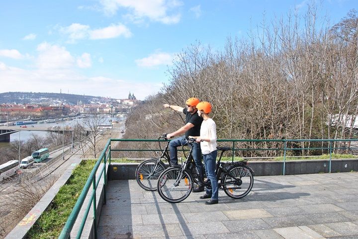 Prague 3-Hour Sightseeing Tour by Electric Bike - Why an e-bike is the smart way to tour Prague’s hills