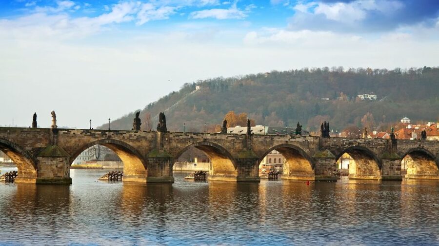 Prague 3-Hour Sightseeing Tour by Electric Bike - Old Town lanes and the Jewish Quarter without getting lost