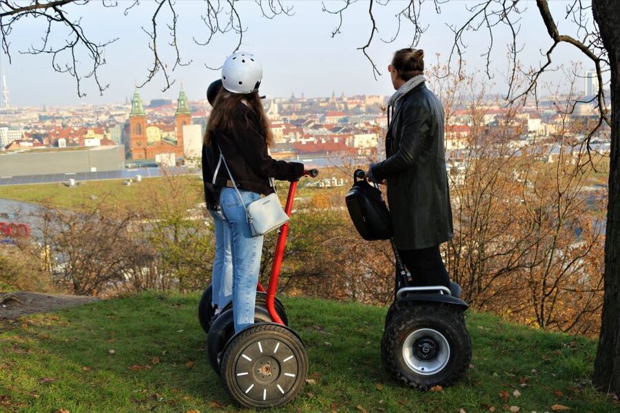 Prague: 4-Hour Segway and Scooter Tour with Lunch and Drinks - Why Prague works so well on Segway and eScooter