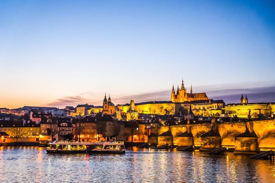 Prague: 50-Minute Sightseeing Evening Cruise - Who should book this cruise, and who should skip it