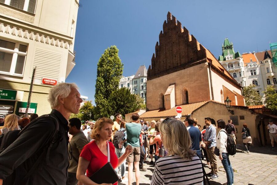 Prague: 6-Hour City Tour including Cruise and Lunch - Key things that make this Prague tour click