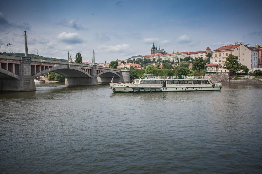 Prague: An unforgettable 2-hour cruise on the Vltava River. - Dock No. 14 at Dvořákovo Nábřeží: finding your boat quickly