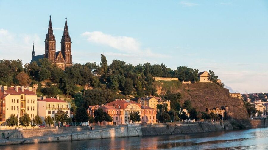 Prague Audioguide - TravelMate app for your smartphone - How to build your own Prague loop around the 34 stops