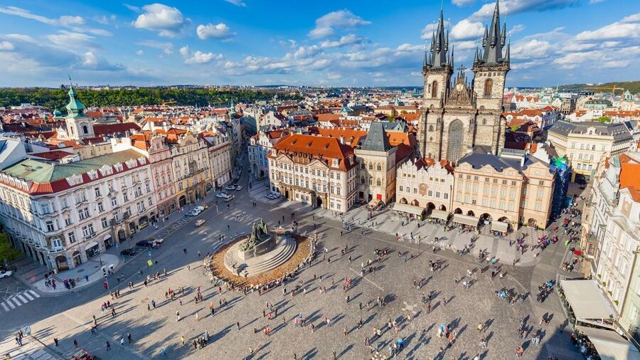 Prague Audioguide - TravelMate app for your smartphone - Charles Bridge and the Convent of Saint Agnes: pairing a big view with a quiet listen