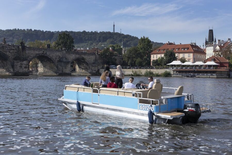 Prague: Beer Boat Tour - Where you meet and what to bring for a smooth boarding