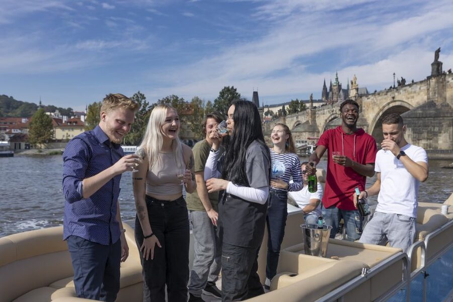 Prague: Beer Boat Tour - Who this Prague beer boat is best for