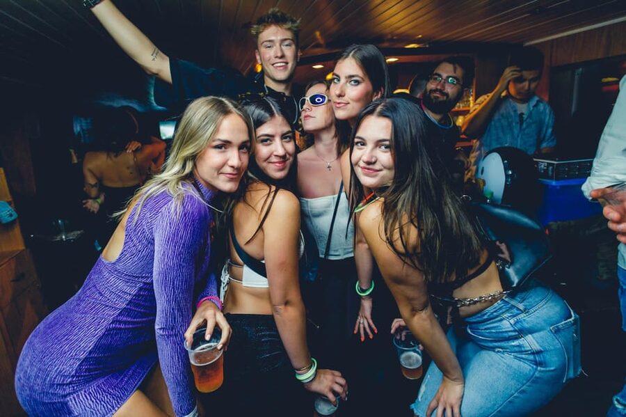 Prague: Boat Party with Unlimited Drinks & After Party Entry - Why a Vltava boat party feels like the easiest Prague nightlife