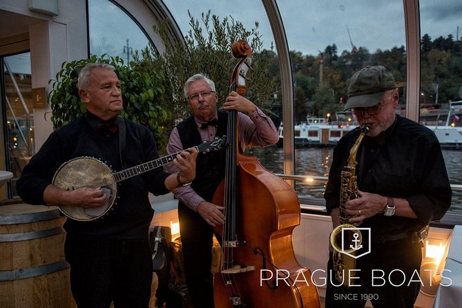 Prague Boats 3-hour Dinner Cruise - Drinks, Wi-fi, and the little extras that affect value