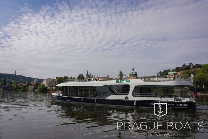 PRAGUE BOATS: 50-Minute Sightseeing Cruise - Why This 50-Minute Vltava Cruise Feels Worth It