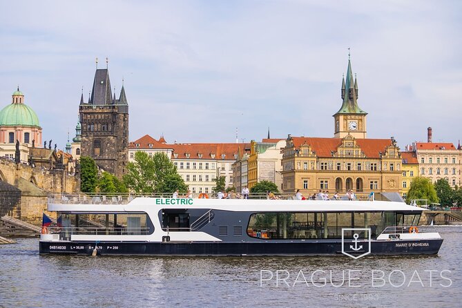 PRAGUE BOATS: 50-Minute Sightseeing Cruise - Drinks and Snacks On Board: Easy Treats, Not a Full Meal