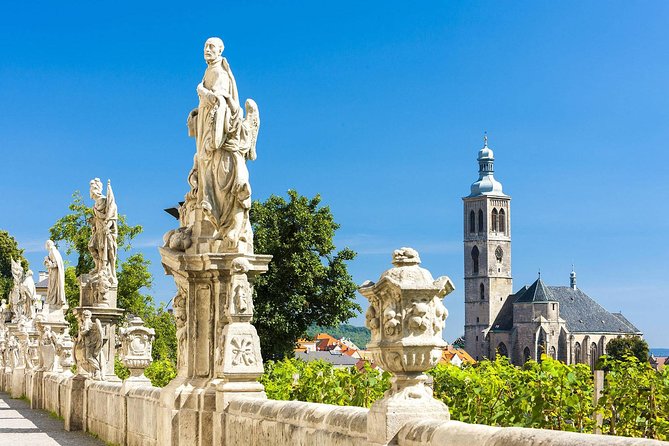 Prague-Bratislava One-Way Sightseeing Day Tour - Stop 1 in Kutná Hora: Sedlec Ossuary and the Bone Church