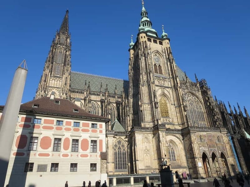 Prague: Bus and Boat Tour - The practical loop: bus, walk (optional), then boat on the Vltava