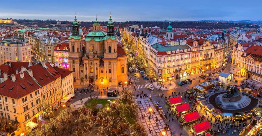 Prague by Car - Charles Bridge at a slow walking pace, with refreshments to spare