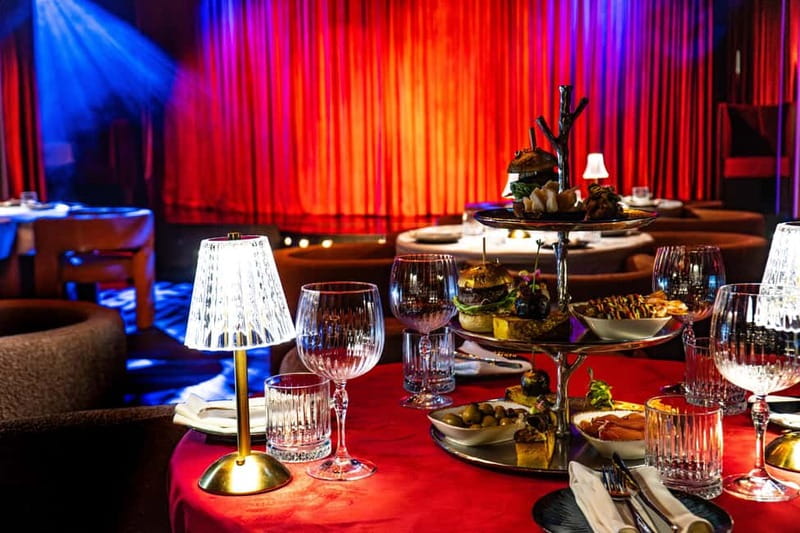 Prague: Cabaret Show at Medusa - Nightlife Prague - Food and Drinks: What Is Included, What to Expect Next