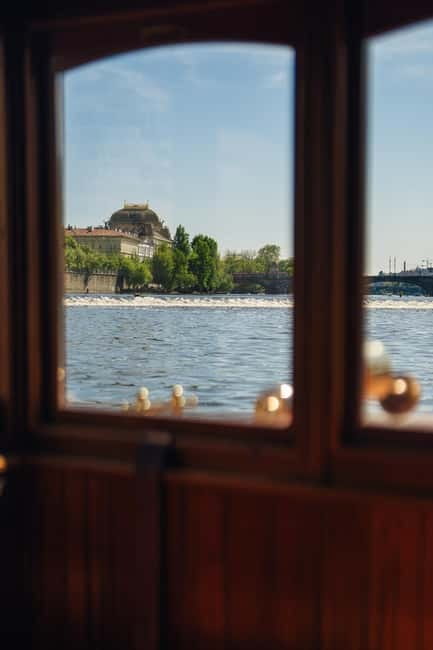 Prague: Canal Cruise Around Charles Bridge - Drinks and snacks: the comfort factor that makes it feel like a treat